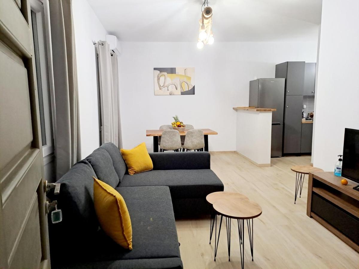 Πλατανακι 2 Seaview Apartment Ándros Buitenkant foto